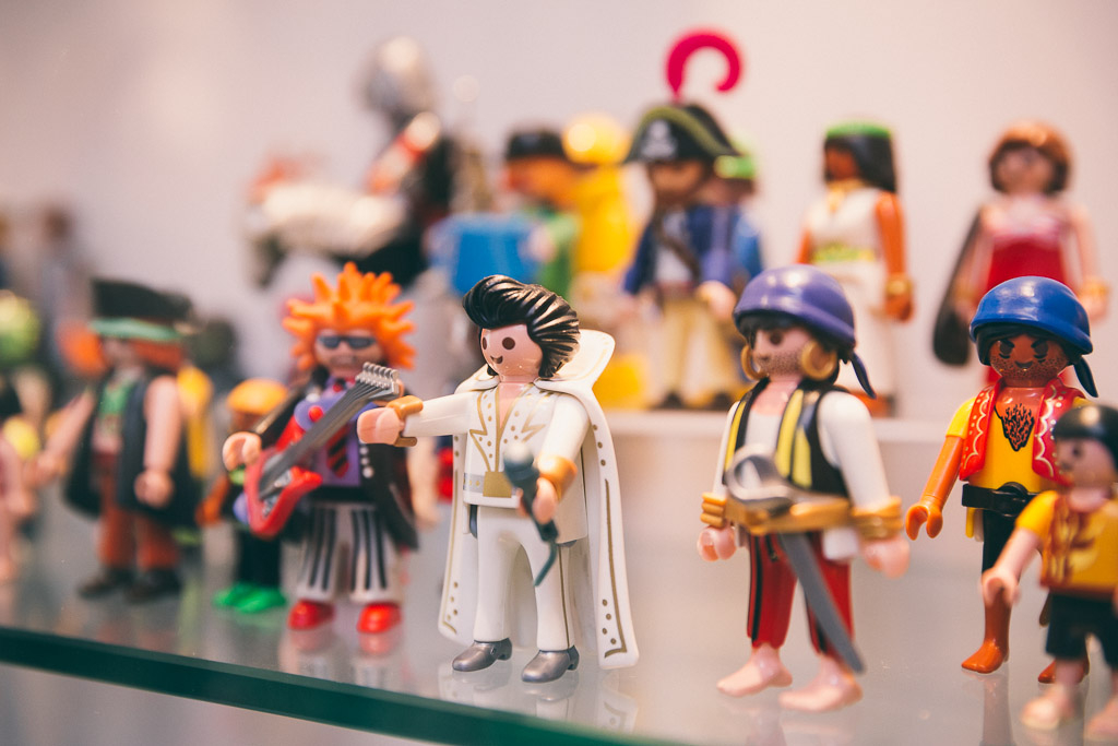 monocle-Playmobil-8.jpg